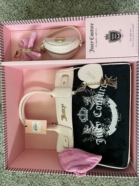🔥🔥Juicy Couture  Heritage  boxed set